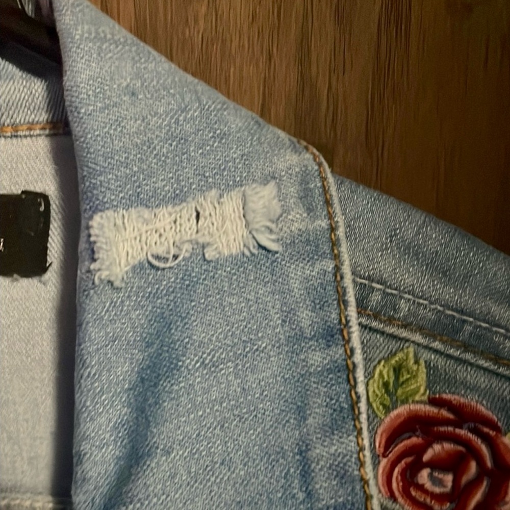 Jou Jou Blue Embroidered Cropped Jean Jacket - Picture 8 of 10